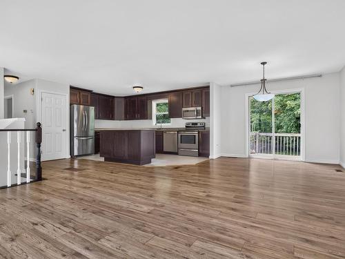 2 Randall Street, Dartmouth, NS - Indoor Photo Showing Kitchen