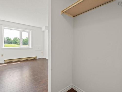 325 45 Vimy Avenue, Halifax, NS - Indoor Photo Showing Other Room