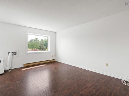 325 45 Vimy Avenue, Halifax, NS - Indoor Photo Showing Other Room