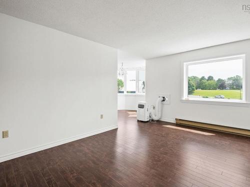325 45 Vimy Avenue, Halifax, NS - Indoor Photo Showing Other Room