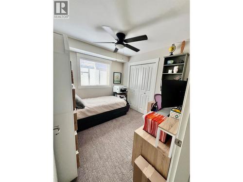 1651 Lynrick Road Unit# 149, Kelowna, BC - Indoor Photo Showing Bedroom