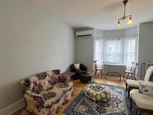 43 Duke Street, Truro, NS - Indoor Photo Showing Living Room