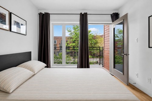 Master Bedroom - 202-5321 Rue St-Denis, Montréal (Le Plateau-Mont-Royal), QC - Indoor Photo Showing Bedroom