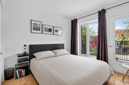 Master Bedroom - 202-5321 Rue St-Denis, Montréal (Le Plateau-Mont-Royal), QC - Indoor Photo Showing Bedroom