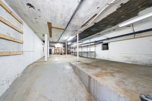 Autre - 60 Boul. Bégin, Sainte-Claire, QC - Indoor Photo Showing Garage