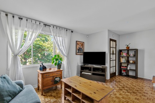 Living Room - 152 Rue Beauchesne, Saint-Eustache, QC - Indoor Photo Showing Other Room