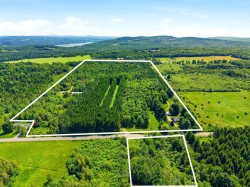 380 Ch. Lavallée Sainte-Catherine-De-Hatley, QC J0B 1W0