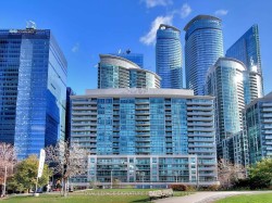 1708-51 Lower Simcoe Street Toronto, ON M5J 3A2