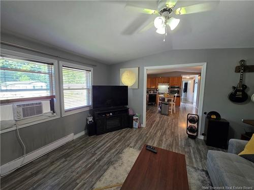 2 Leafwood Cres, Fredericton, NB 