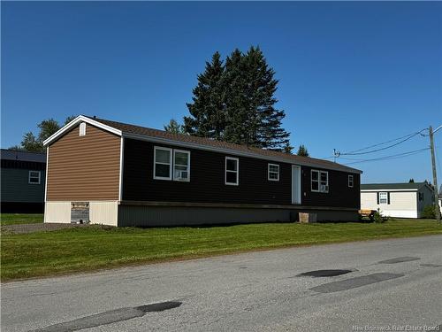 2 Leafwood Cres, Fredericton, NB 