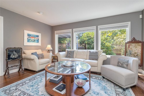 618 Windward Way, Qualicum Beach, BC 