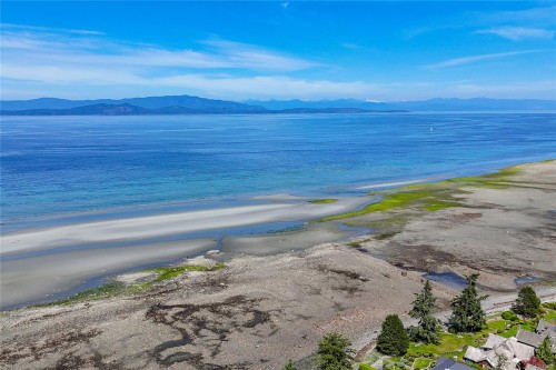 618 Windward Way, Qualicum Beach, BC 