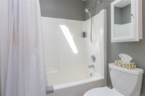 618 Windward Way, Qualicum Beach, BC 