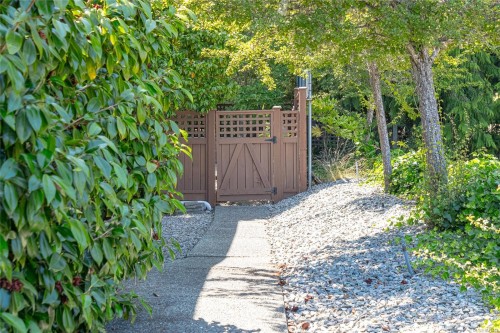 618 Windward Way, Qualicum Beach, BC 