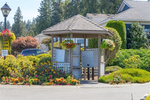 618 Windward Way, Qualicum Beach, BC 