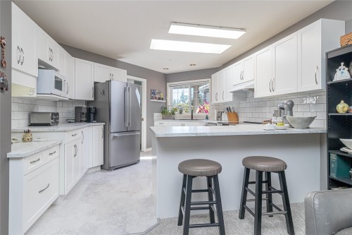 618 Windward Way, Qualicum Beach, BC 