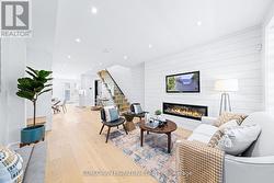 225 CHRISTIE STREET Toronto, ON M6G 3B5