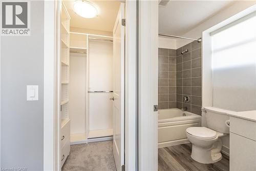 255 Northfield Drive E Unit# 302, Waterloo, ON - Indoor Photo Showing Bathroom