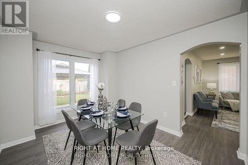 1724 Samuelson Circle, Mississauga, ON - Indoor Photo Showing Dining Room