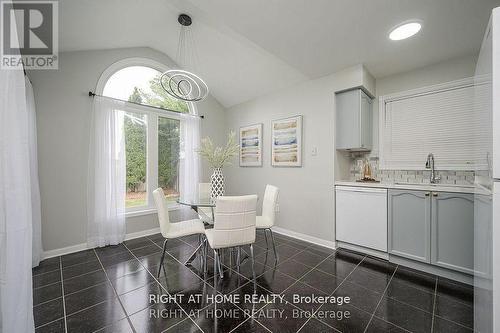 1724 Samuelson Circle, Mississauga, ON - Indoor