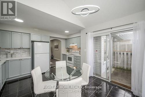 1724 Samuelson Circle, Mississauga, ON - Indoor Photo Showing Kitchen