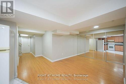 1724 Samuelson Circle, Mississauga, ON - Indoor