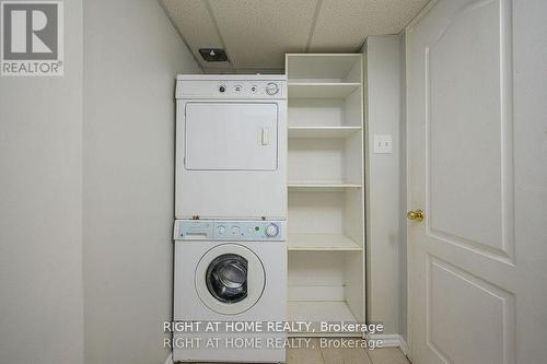 1724 Samuelson Circle, Mississauga, ON - Indoor Photo Showing Laundry Room