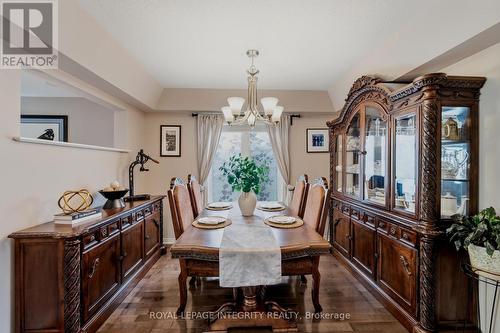 355 Celtic Ridge Crescent, Ottawa, ON - Indoor Photo Showing Dining Room