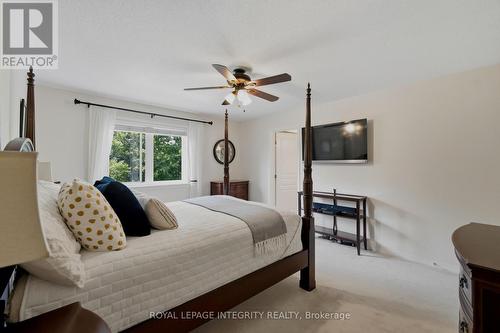355 Celtic Ridge Crescent, Ottawa, ON - Indoor Photo Showing Bedroom