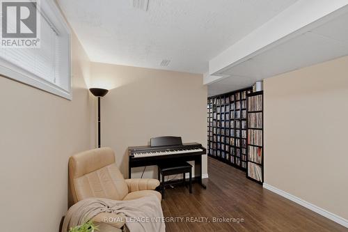 355 Celtic Ridge Crescent, Ottawa, ON - Indoor Photo Showing Other Room