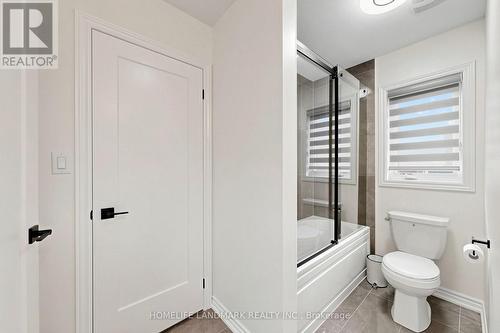 45 Morley Crescent, Whitby, ON - Indoor Photo Showing Bathroom