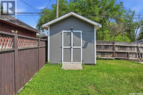 747 Argyle Street, Regina, SK - Outdoor