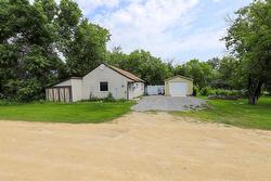 14 2nd Avenue  Inwood, MB R0C 1P0
