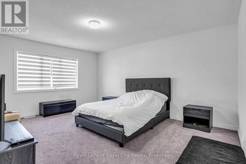 36 Prest Way, Centre Wellington (Fergus), ON - Indoor Photo Showing Bedroom