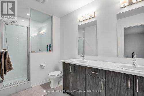 36 Prest Way, Centre Wellington (Fergus), ON - Indoor Photo Showing Bathroom