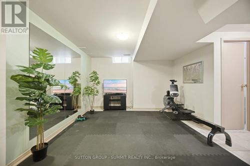5640 Turney Drive, Mississauga, ON - Indoor