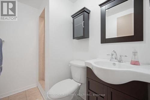 5640 Turney Drive, Mississauga, ON - Indoor Photo Showing Bathroom