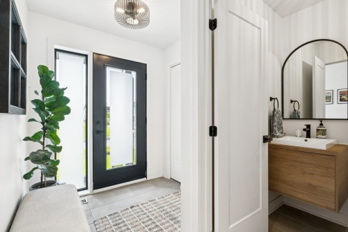 Hall d'entrée/Vestibule - 144 Rue Du Manège, Saint-Philippe, QC - Indoor