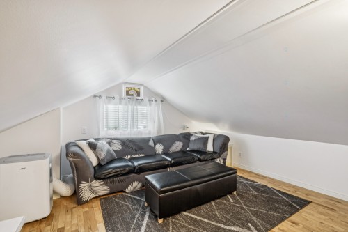 Salon - 1187 2E Rue, Saint-Blaise-Sur-Richelieu, QC - Indoor Photo Showing Other Room