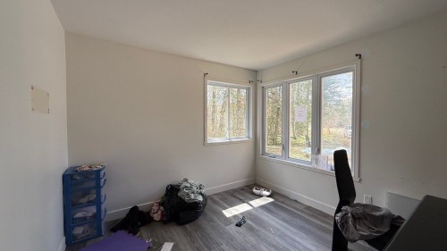 Salon - 3810 Rue St-Patrick, Rawdon, QC - Indoor