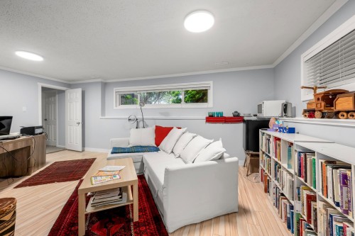 1937 Cougar Cres, Comox, BC 