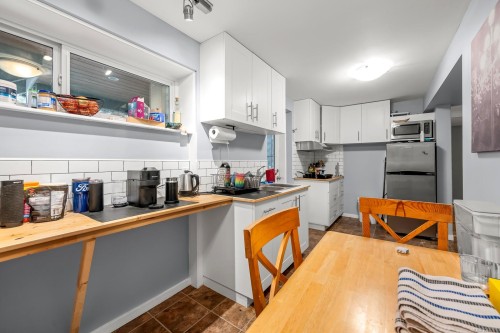 1937 Cougar Cres, Comox, BC 