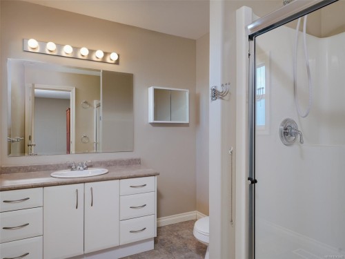 809 Rogers Way, Saanich, BC 