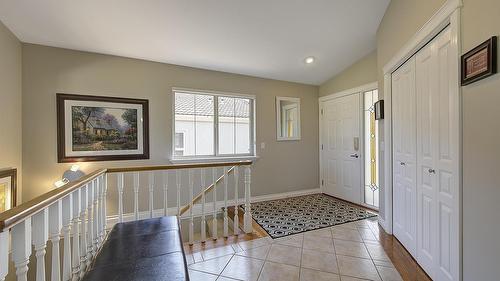 131-2455 Quail Ridge Boulevard, Kelowna, BC - Indoor Photo Showing Dining Room