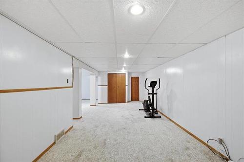 73 Baxter Bay, Winnipeg, MB - Indoor Photo Showing Other Room