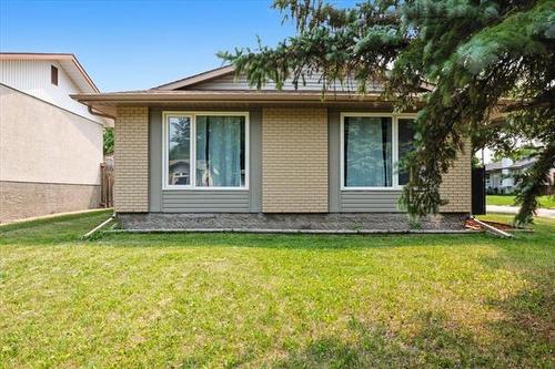 73 Baxter Bay, Winnipeg, MB - Outdoor