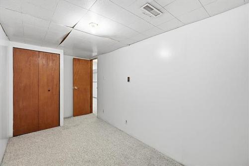 73 Baxter Bay, Winnipeg, MB - Indoor Photo Showing Other Room