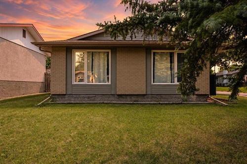 73 Baxter Bay, Winnipeg, MB - Outdoor