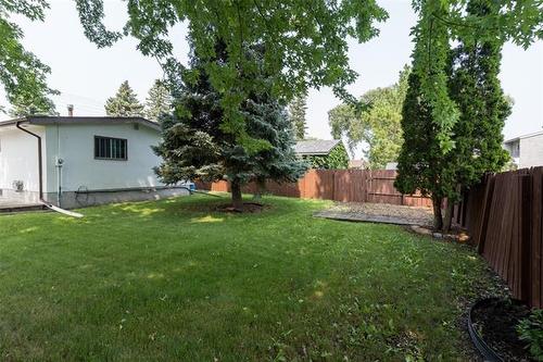 795 Oakdale Dr, Winnipeg, MB - Outdoor