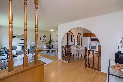 795 Oakdale Dr, Winnipeg, MB - Indoor